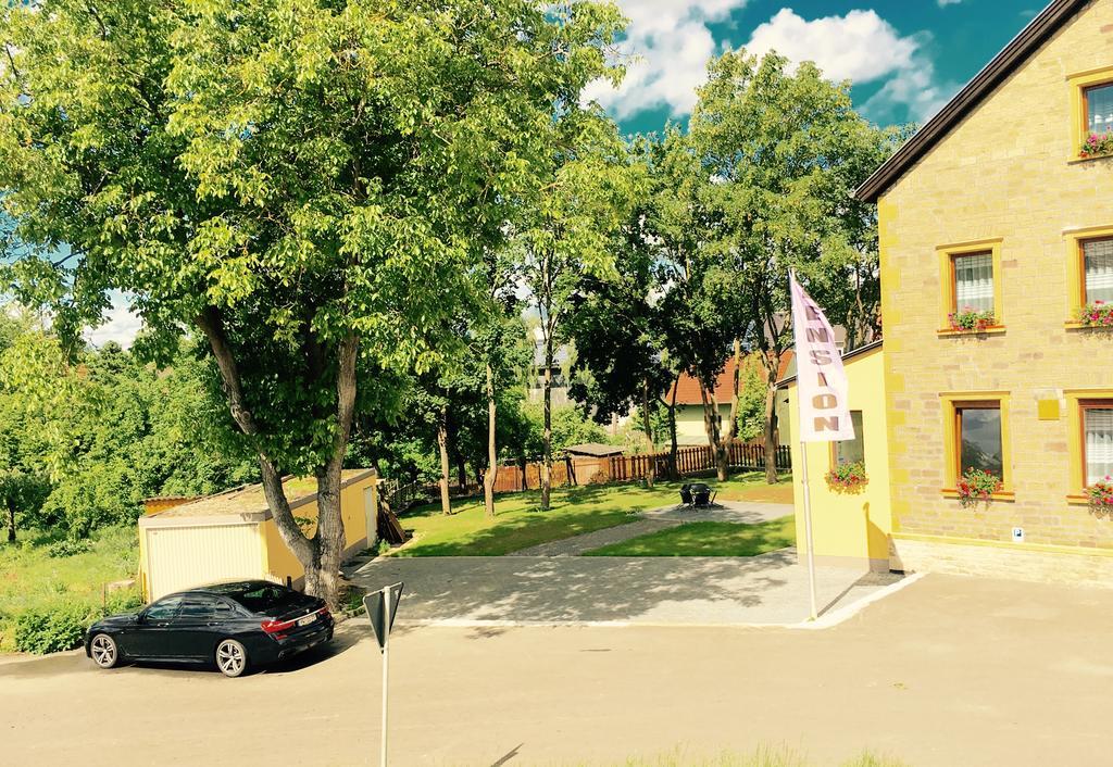 Arb Pension Gmbh Herchsheim Buitenkant foto